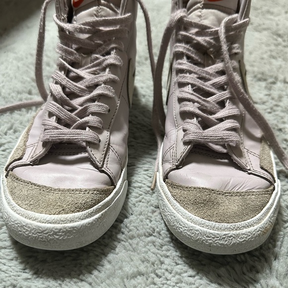 Mauve And Beige Pair Up On Latest Womens Nike Blazer Mid ’77 Size 10 - Picture 3 of 7